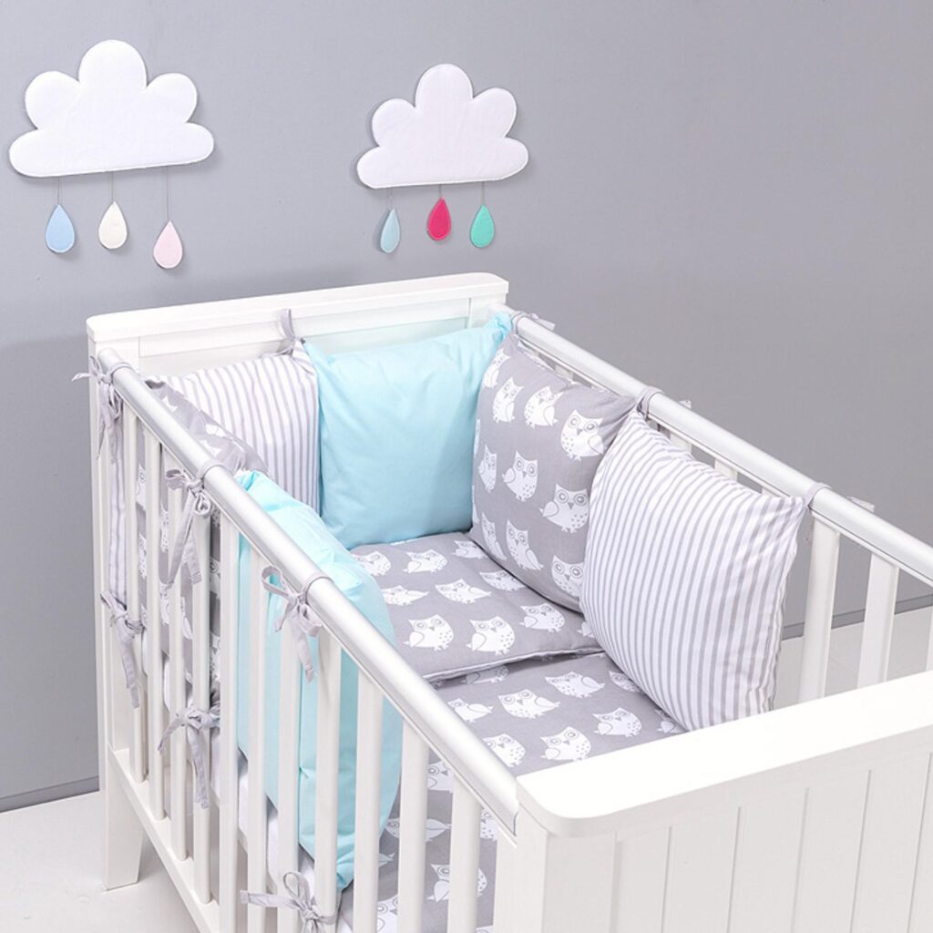 Parure de lit bébé avec tour de lit